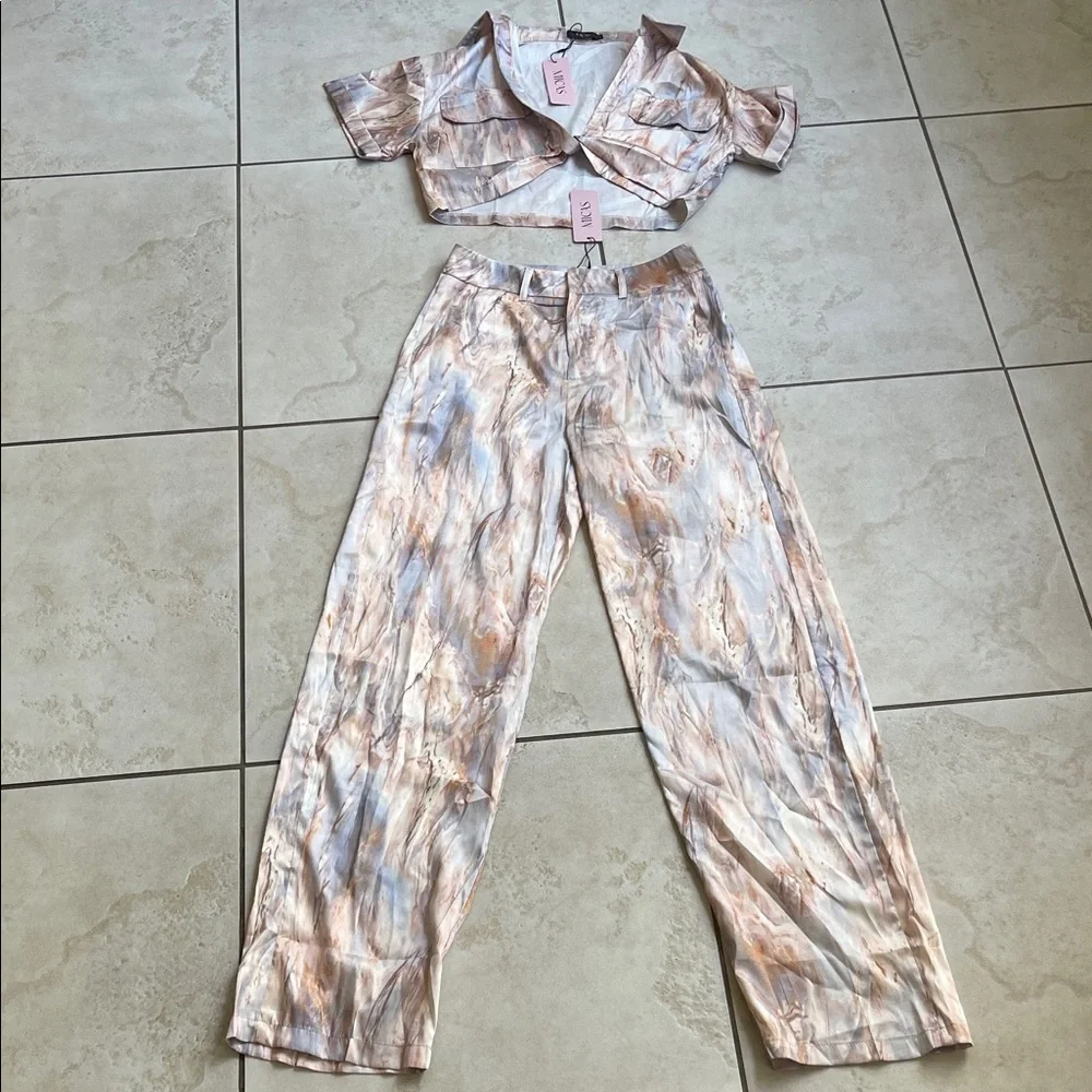 Micas Abstract Two-Piece Set - Picture 1 of 9